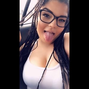 Meet your Posher, Sandy